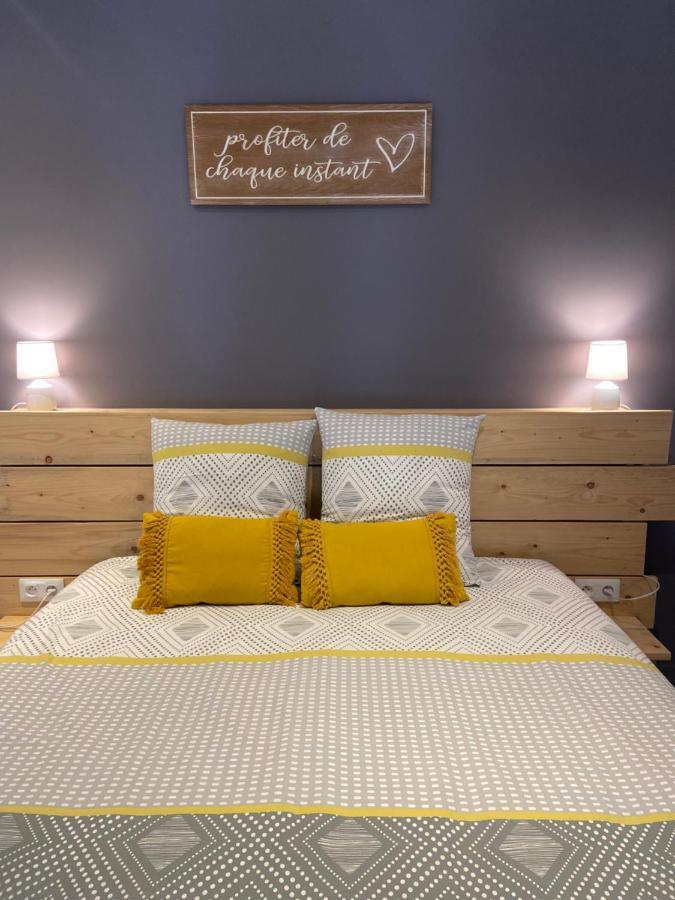 Au Fil De L'O Bed & Breakfast Bisseuil Екстериор снимка