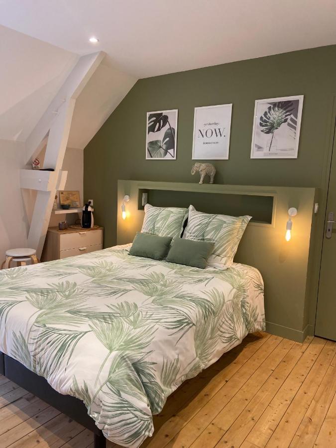 Au Fil De L'O Bed & Breakfast Bisseuil Екстериор снимка