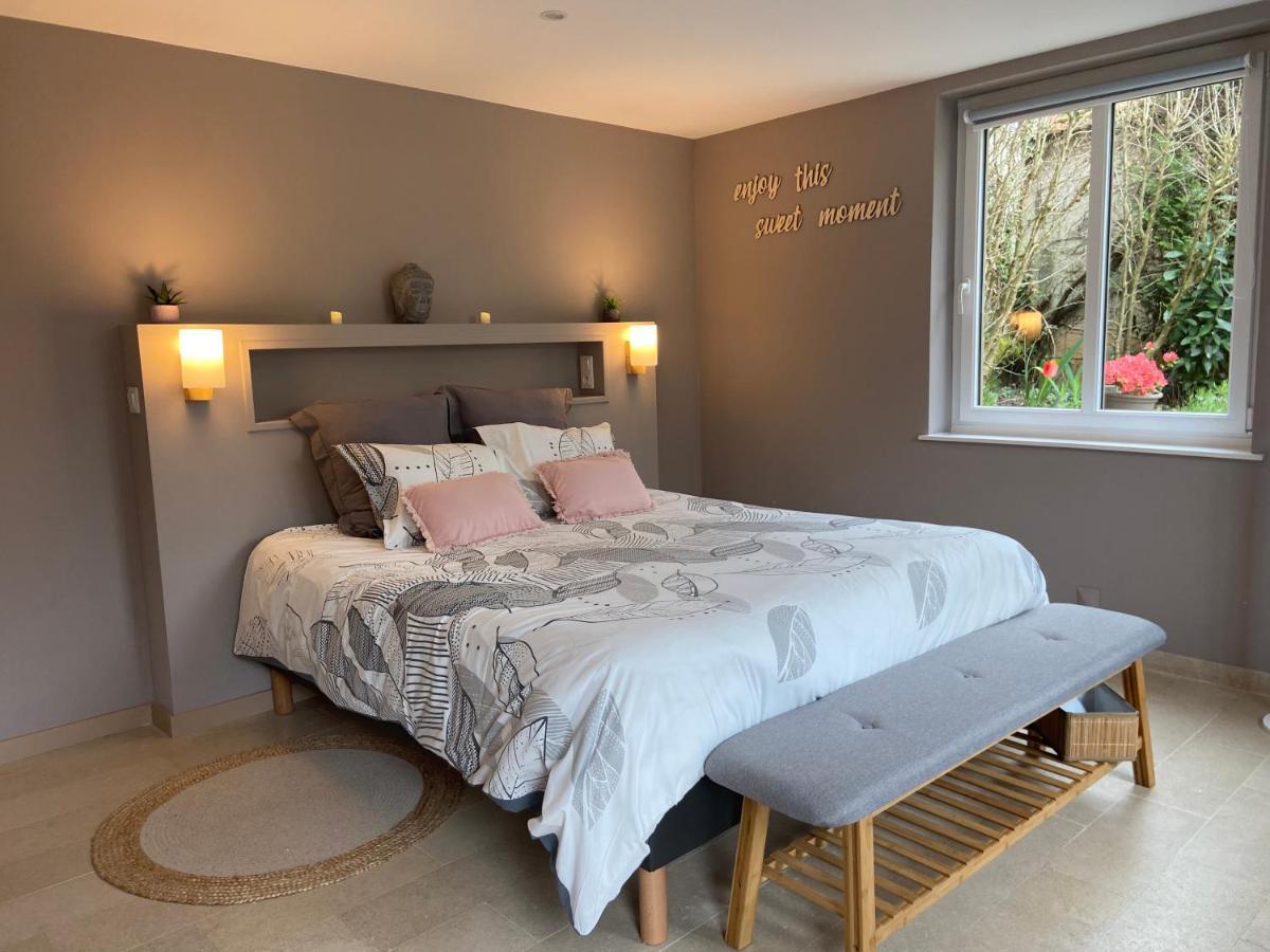 Au Fil De L'O Bed & Breakfast Bisseuil Екстериор снимка